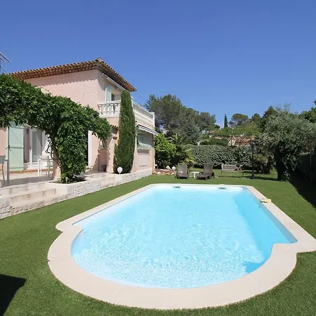 Hébergement de vacances Le Val D Or Saint-Raphaël